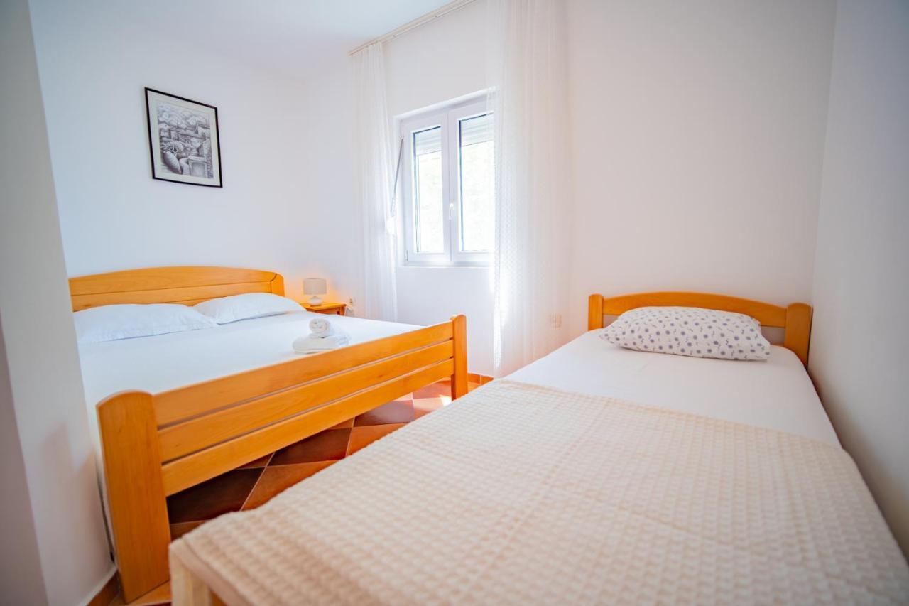 Apartments Novo Mulo Tivat Exterior foto